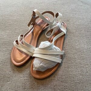 IDIFU Womens Strappy Flat Sandals White Ankle Strap Summer Shoes Size 11